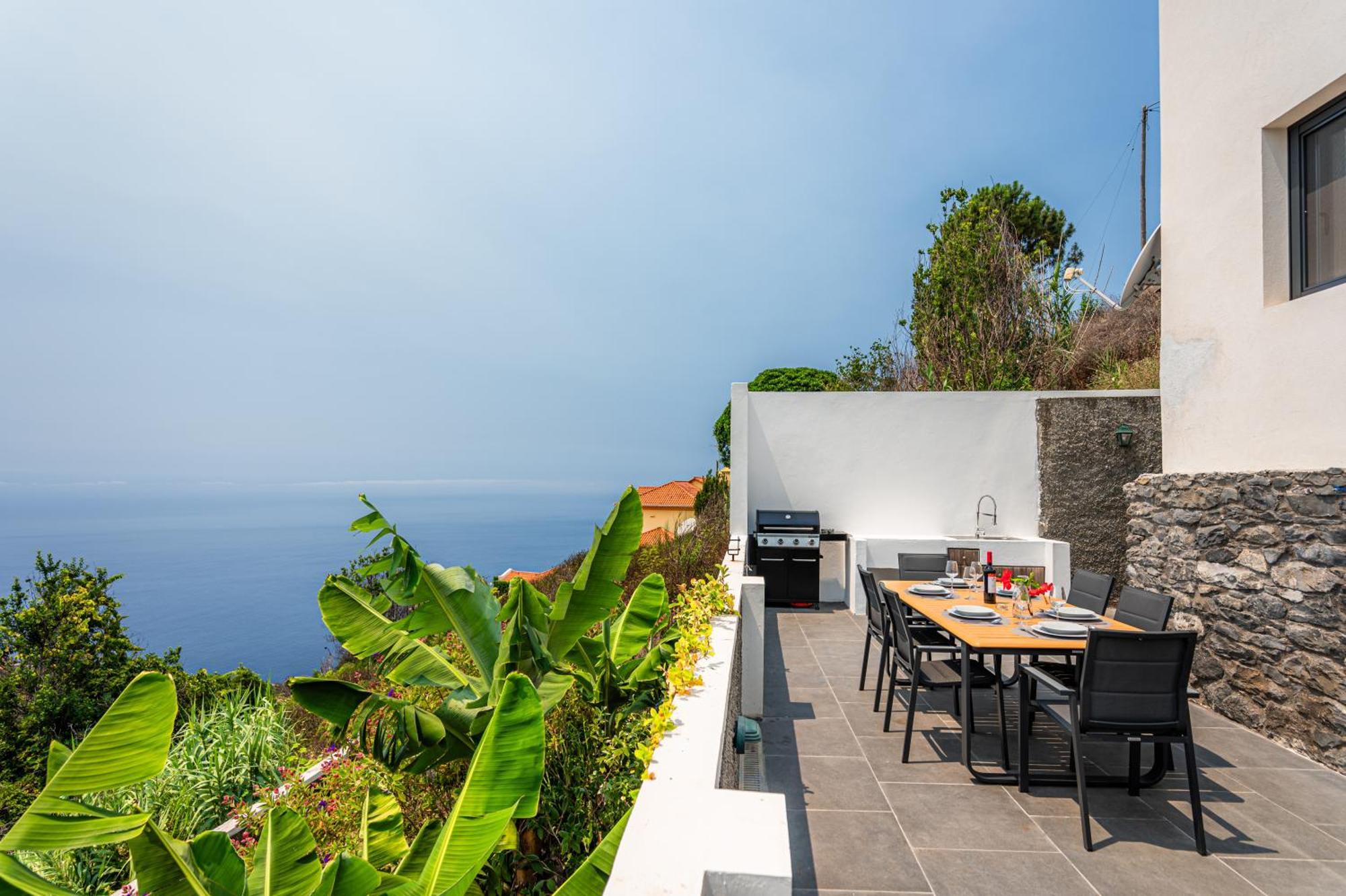 Meerblick - 3-Bett Villa Mit Terrassen & Hot-Tub Fajã da Ovelha Kültér fotó